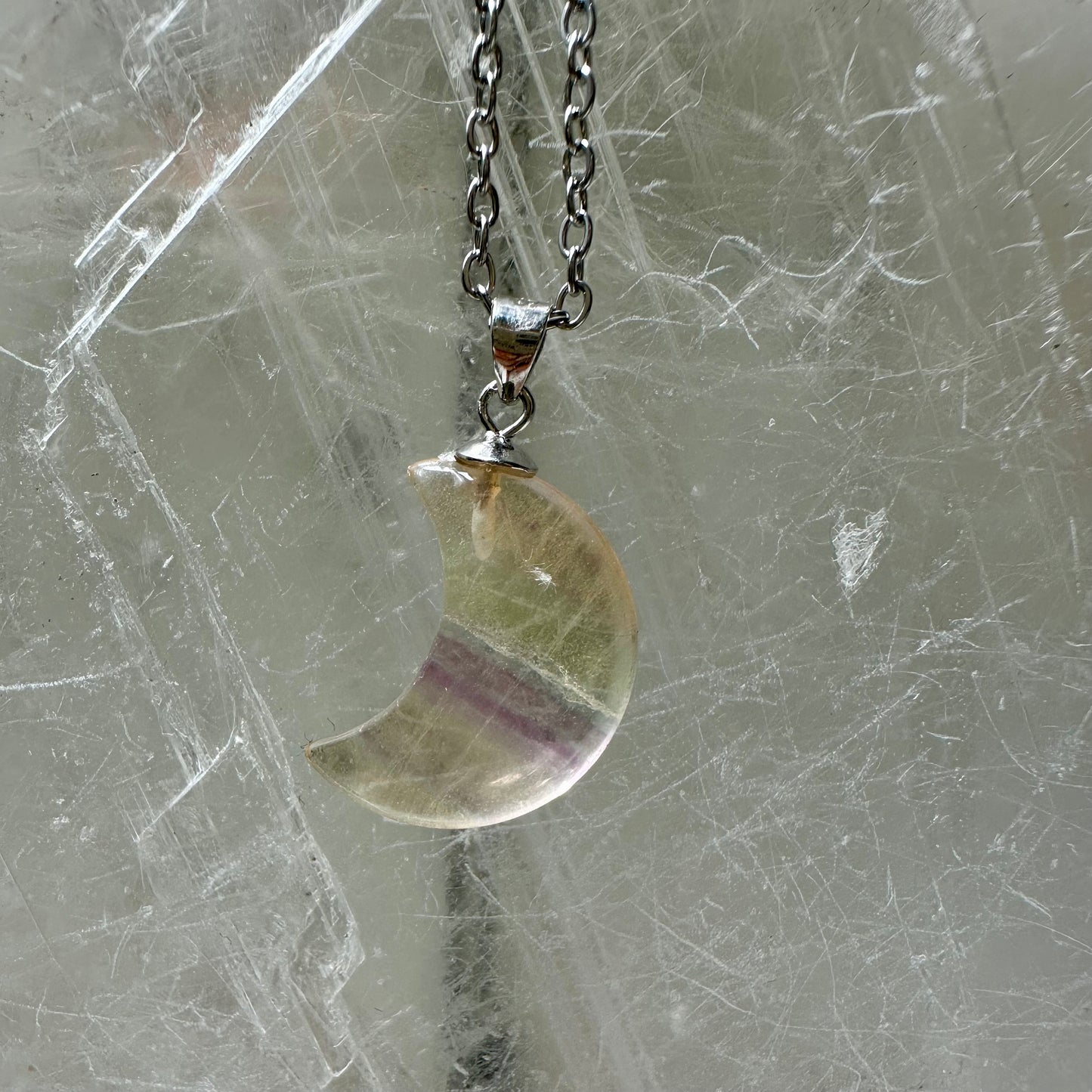 925 Florite Moon Pendant 2 cm