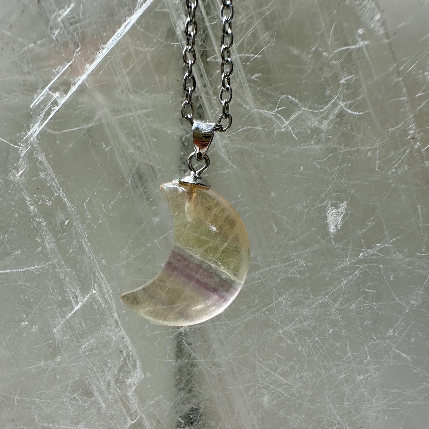 925 Florite Moon Pendant 2 cm