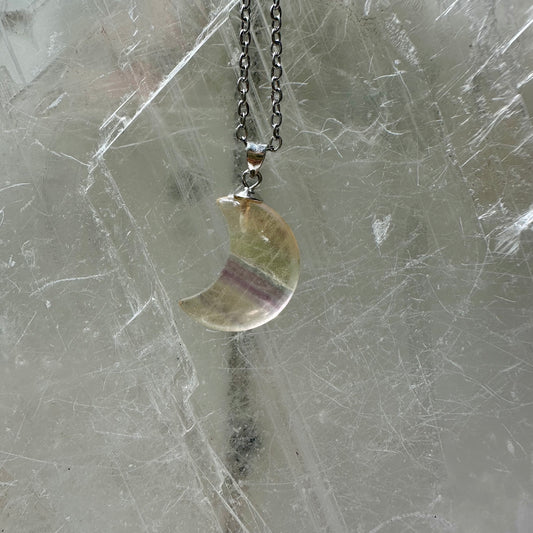 925 Florite Moon Pendant 2 cm