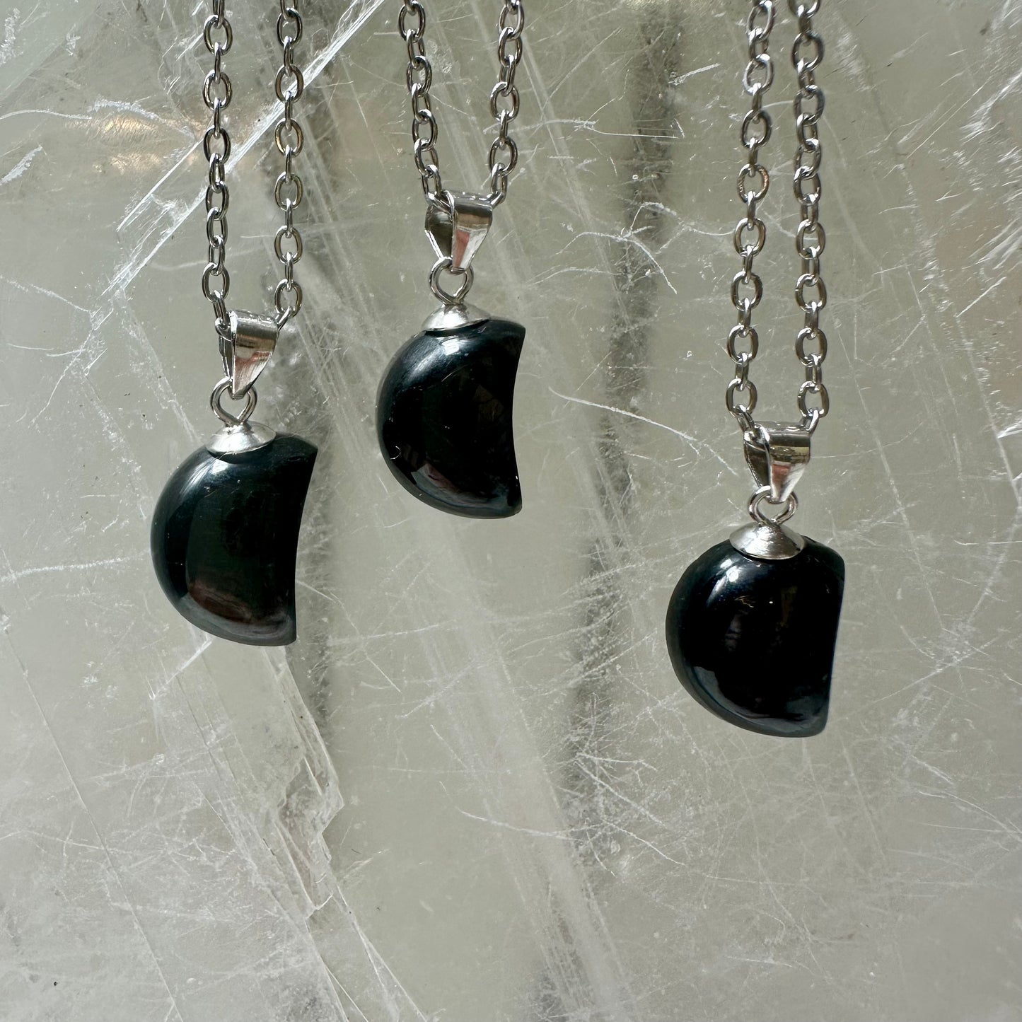 925 Hyphersen Moon Pendants 1cm