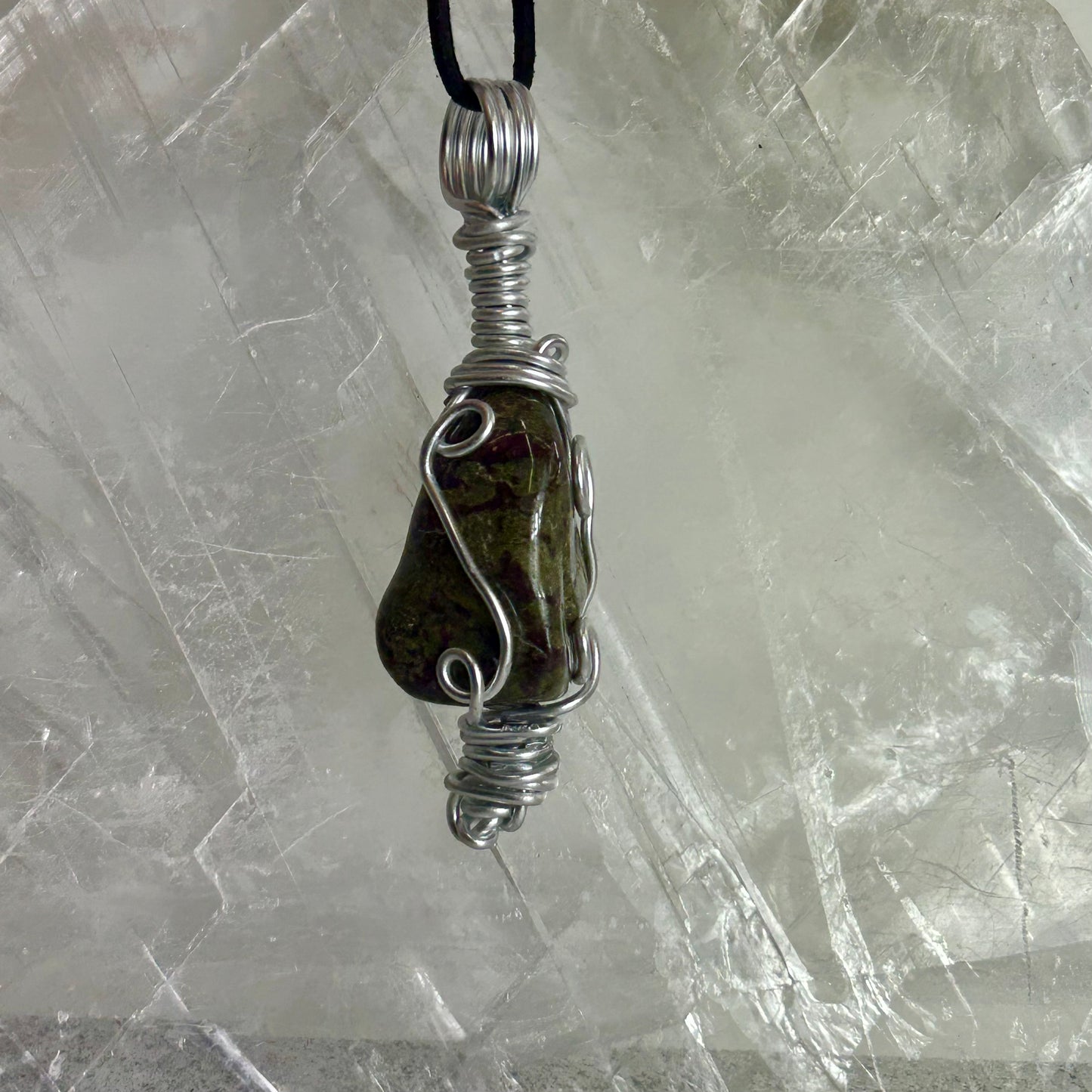 Lee's Makes - African Blood Pendant