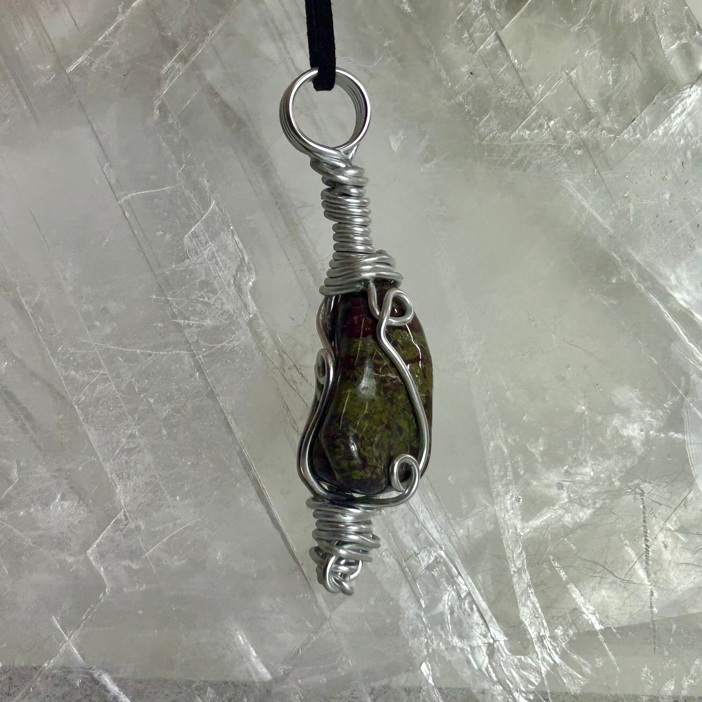 Lee's Makes - African Blood Pendant