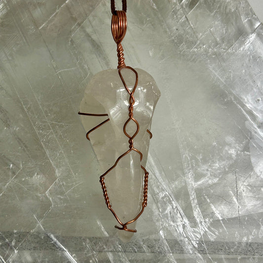 Lee's Makes - Quartz Raven Head Pendant