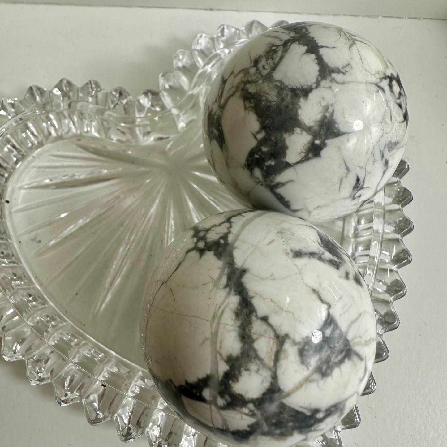 Howlite Mini Spheres