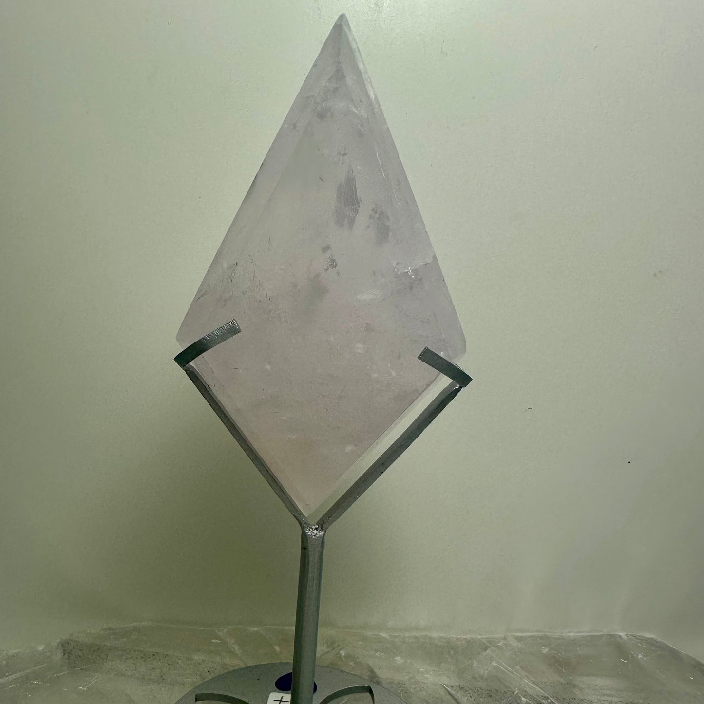 PeriWinkle Rose Quartz Diamond On Stand
