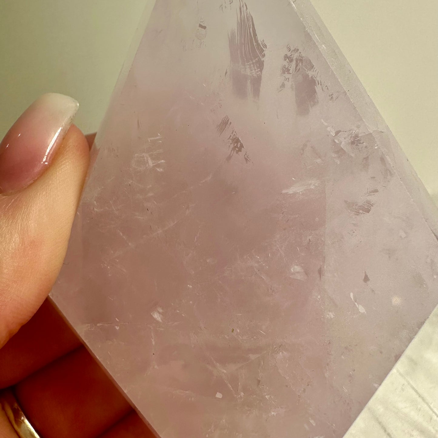 PeriWinkle Rose Quartz Diamond On Stand