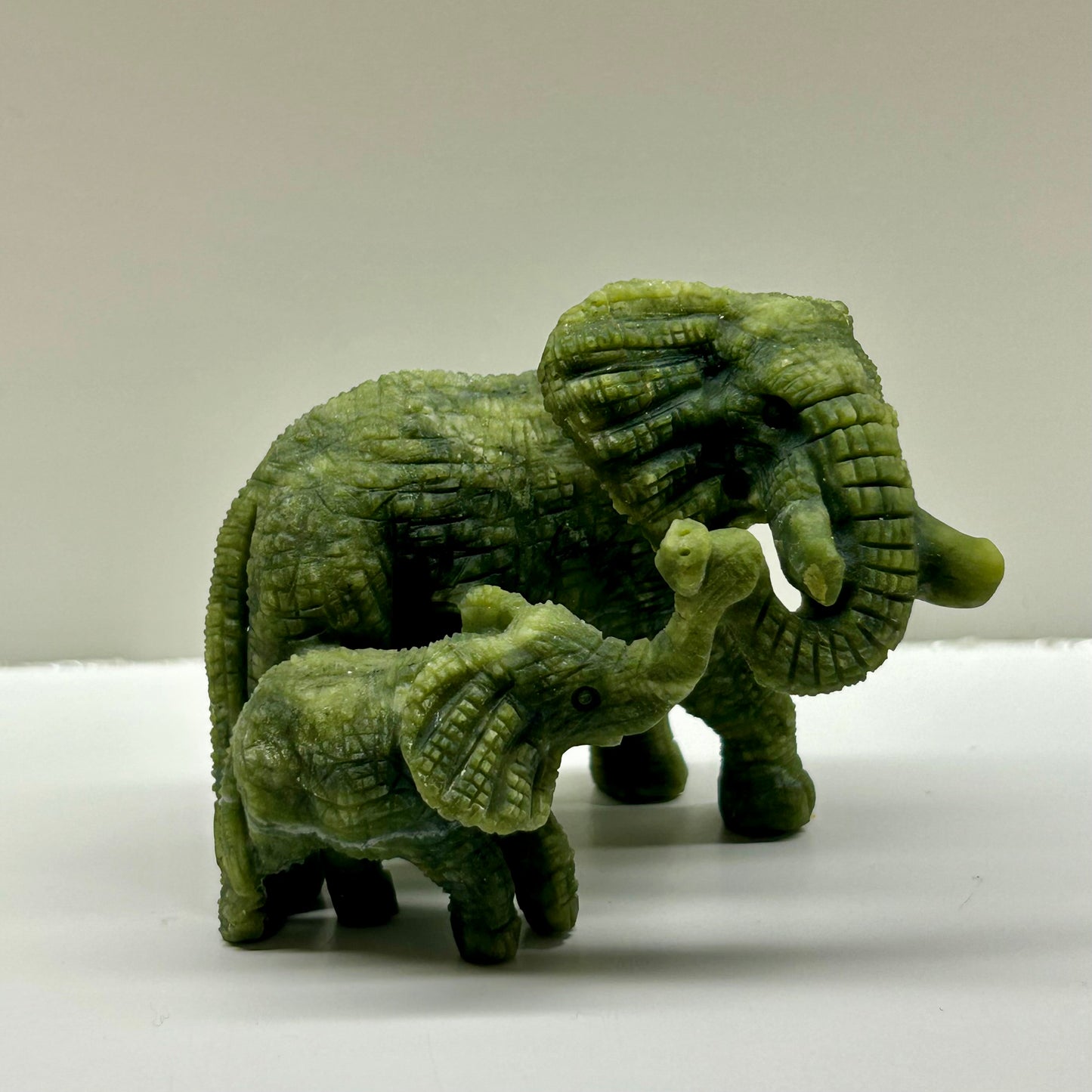 Nifity Jade Elephant Carving