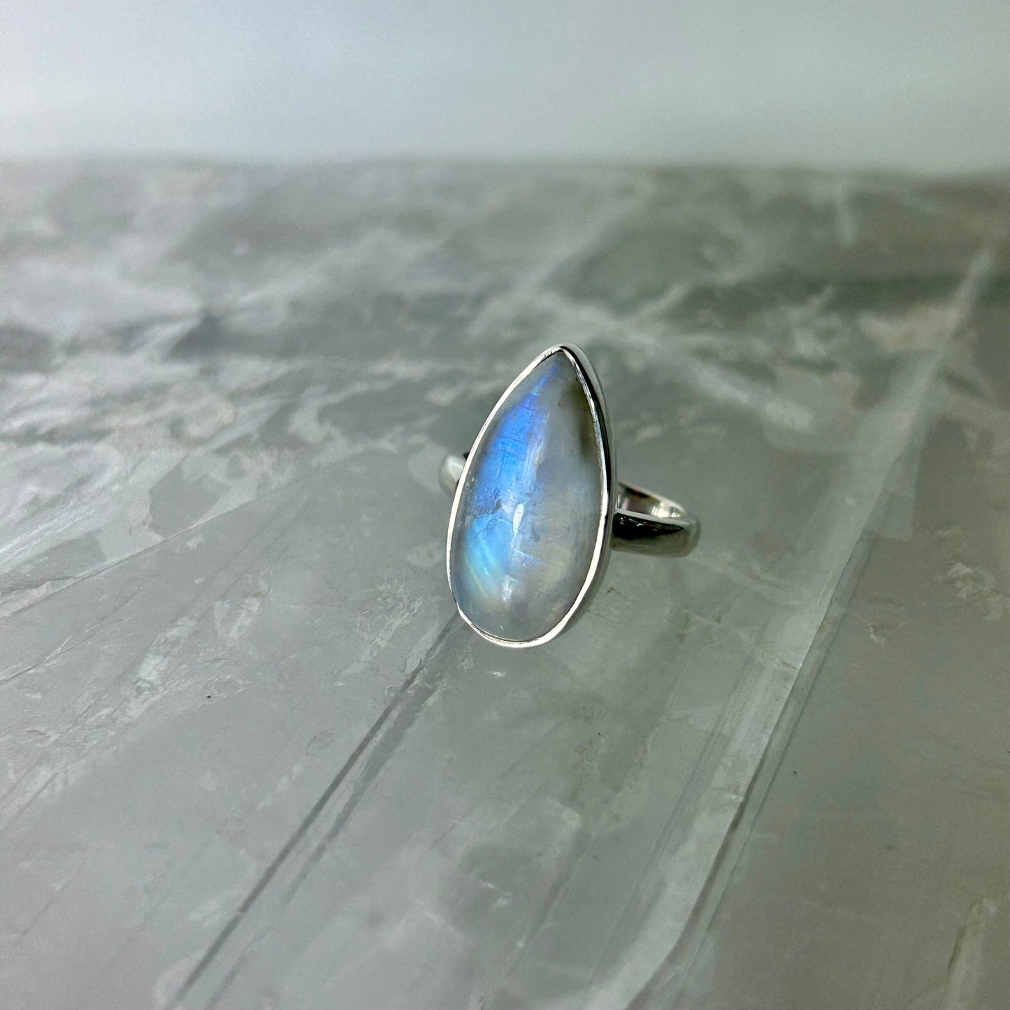 MoonStone Ring Size L