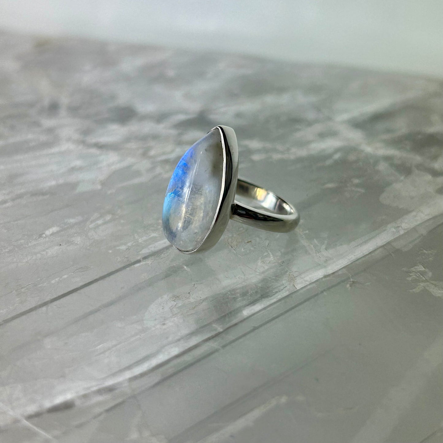 MoonStone Ring Size L