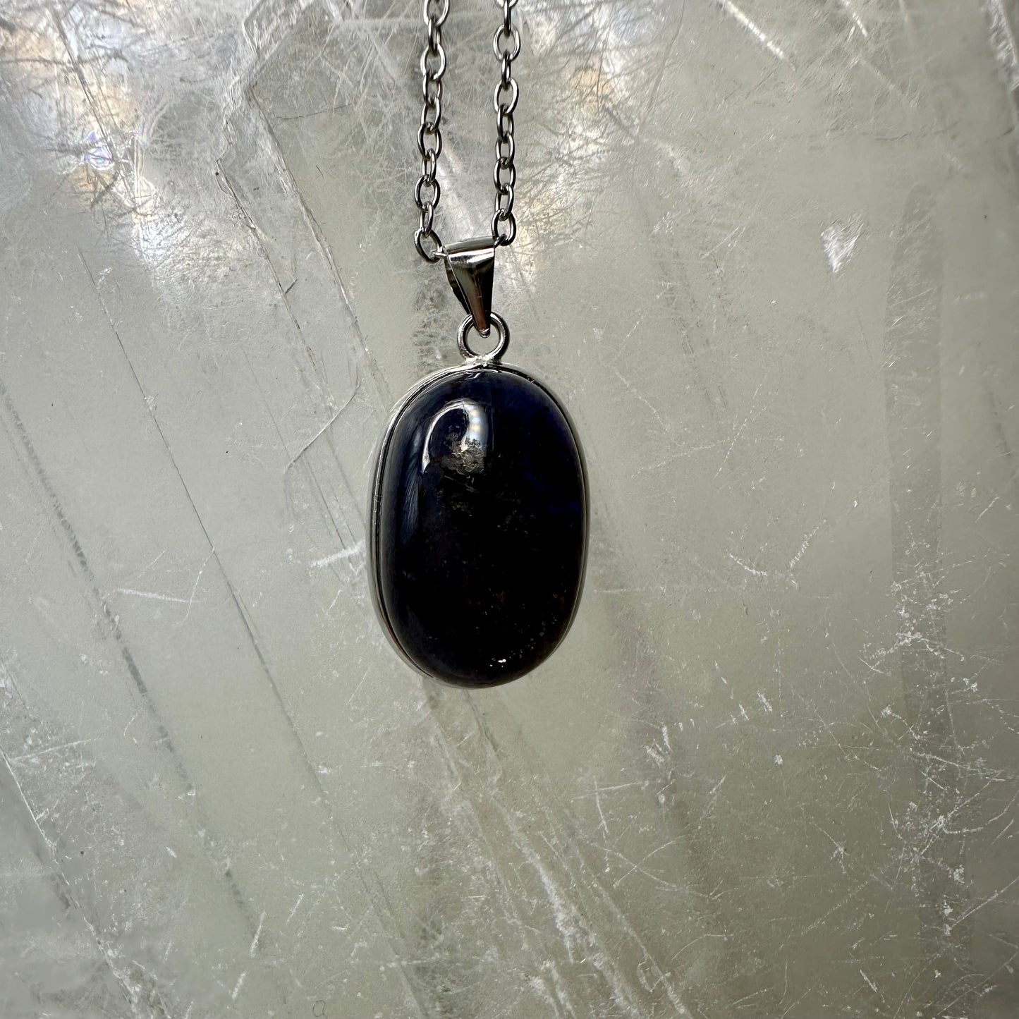 Iolite Pendant (8)