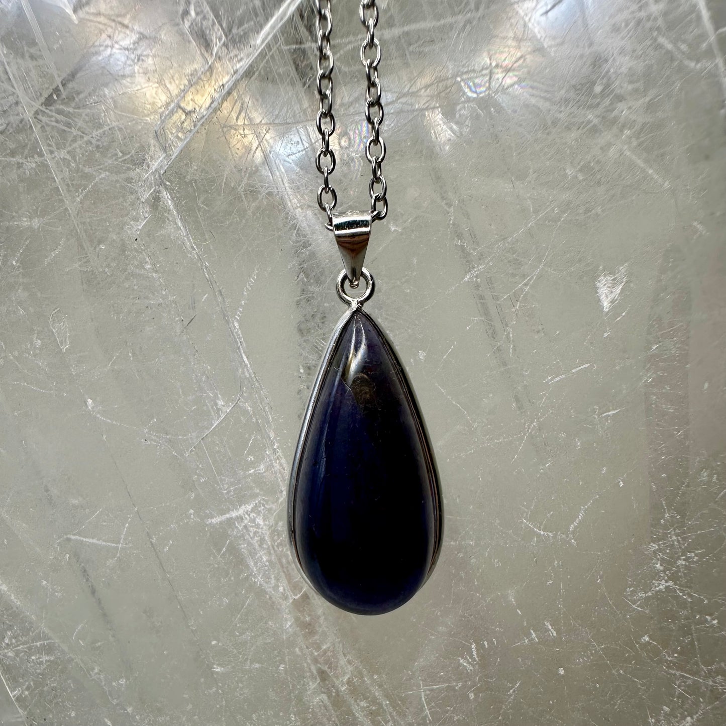 Iolite Pendant (7)
