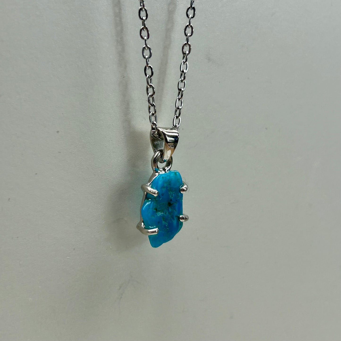 Seelping Beauty Terquoise Raw Pendant