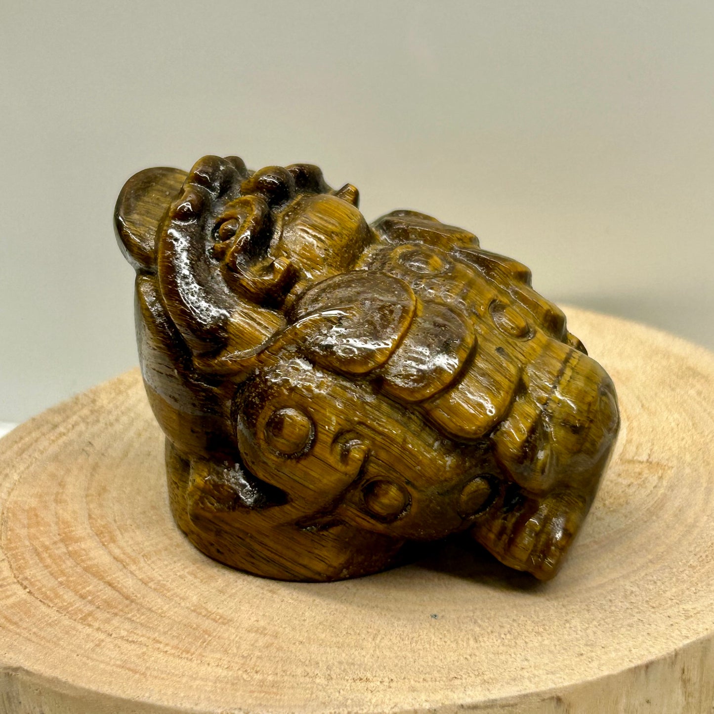 Money Frog Carvings