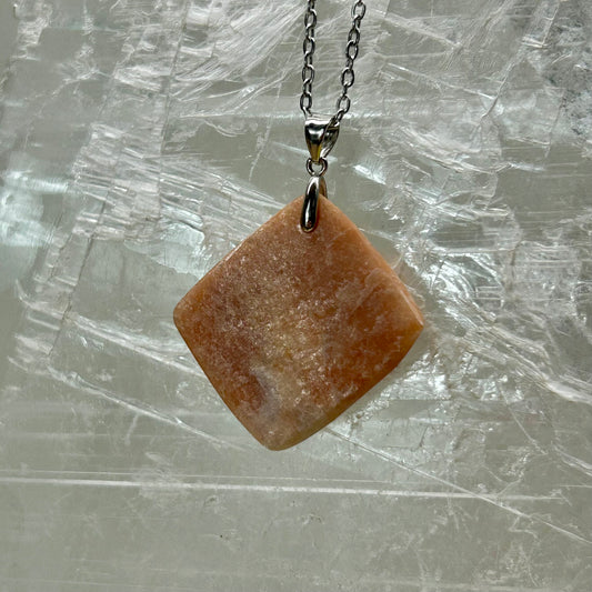Peach MoonStone 925 Pendant (56)