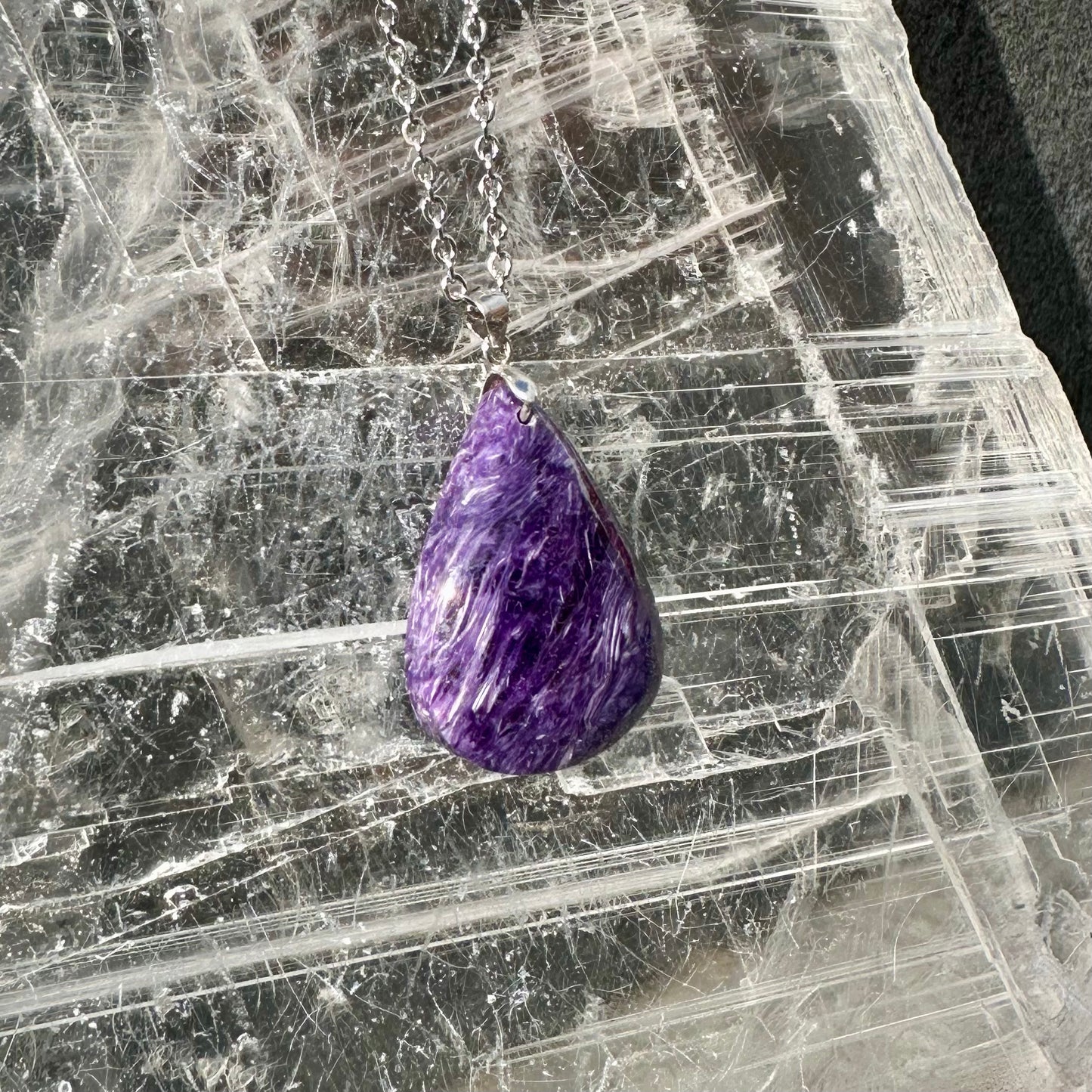 925 Teardrop Chorite Pendant