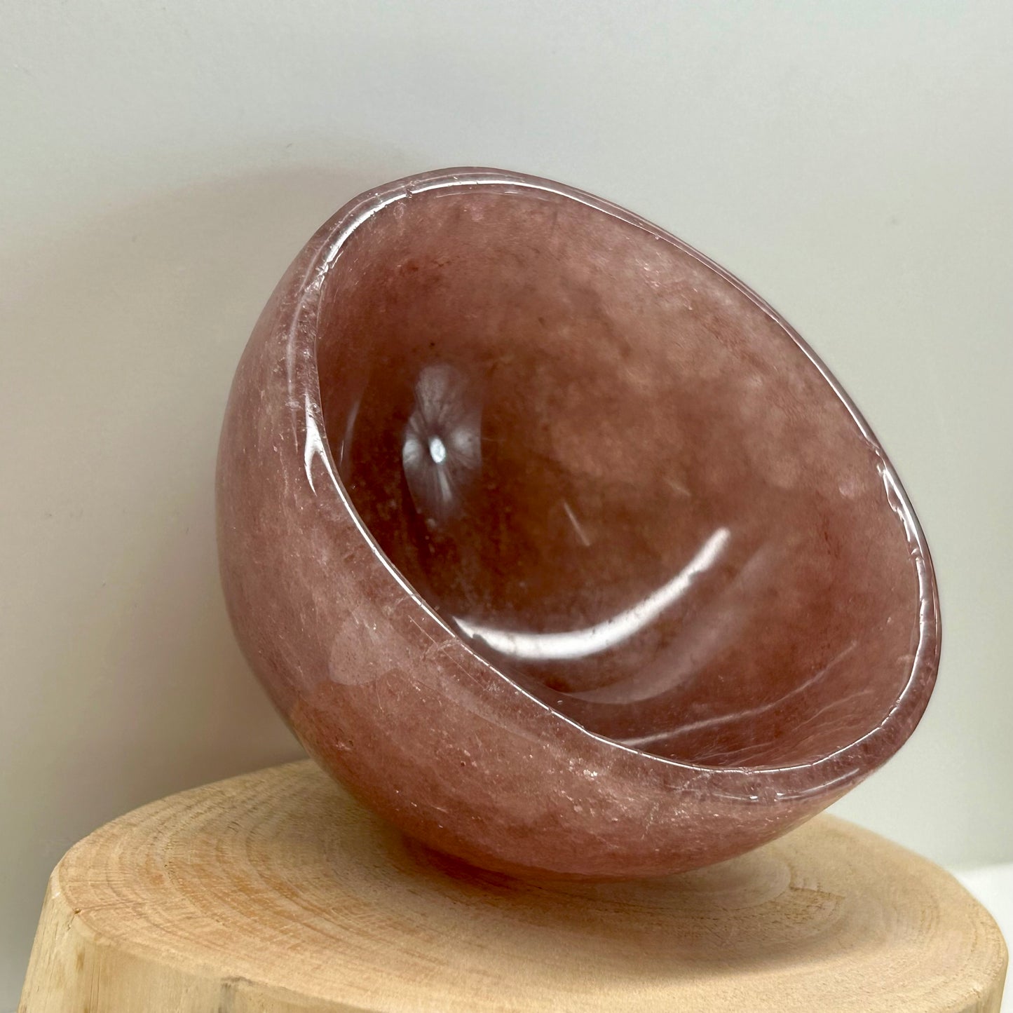 Strawberry Quartz Bowl (8cm)