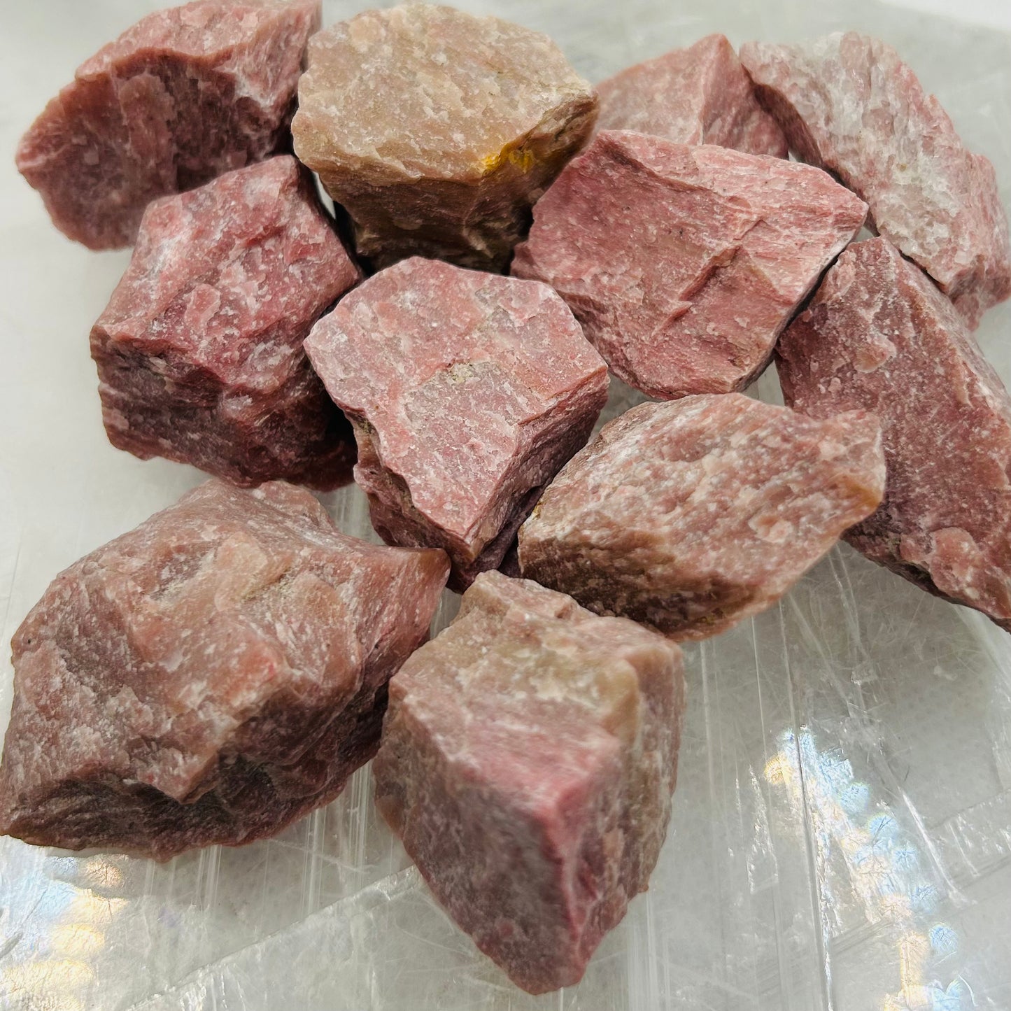 Raw Thulite