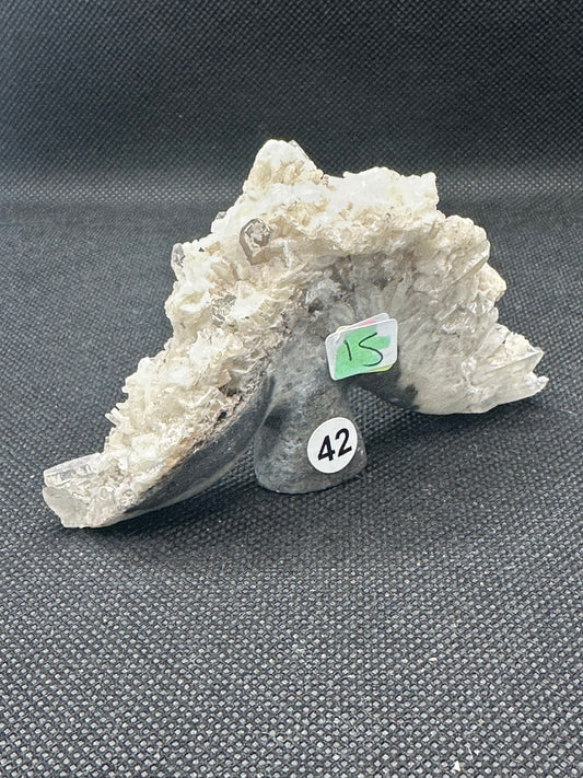 Quartz Mushroom