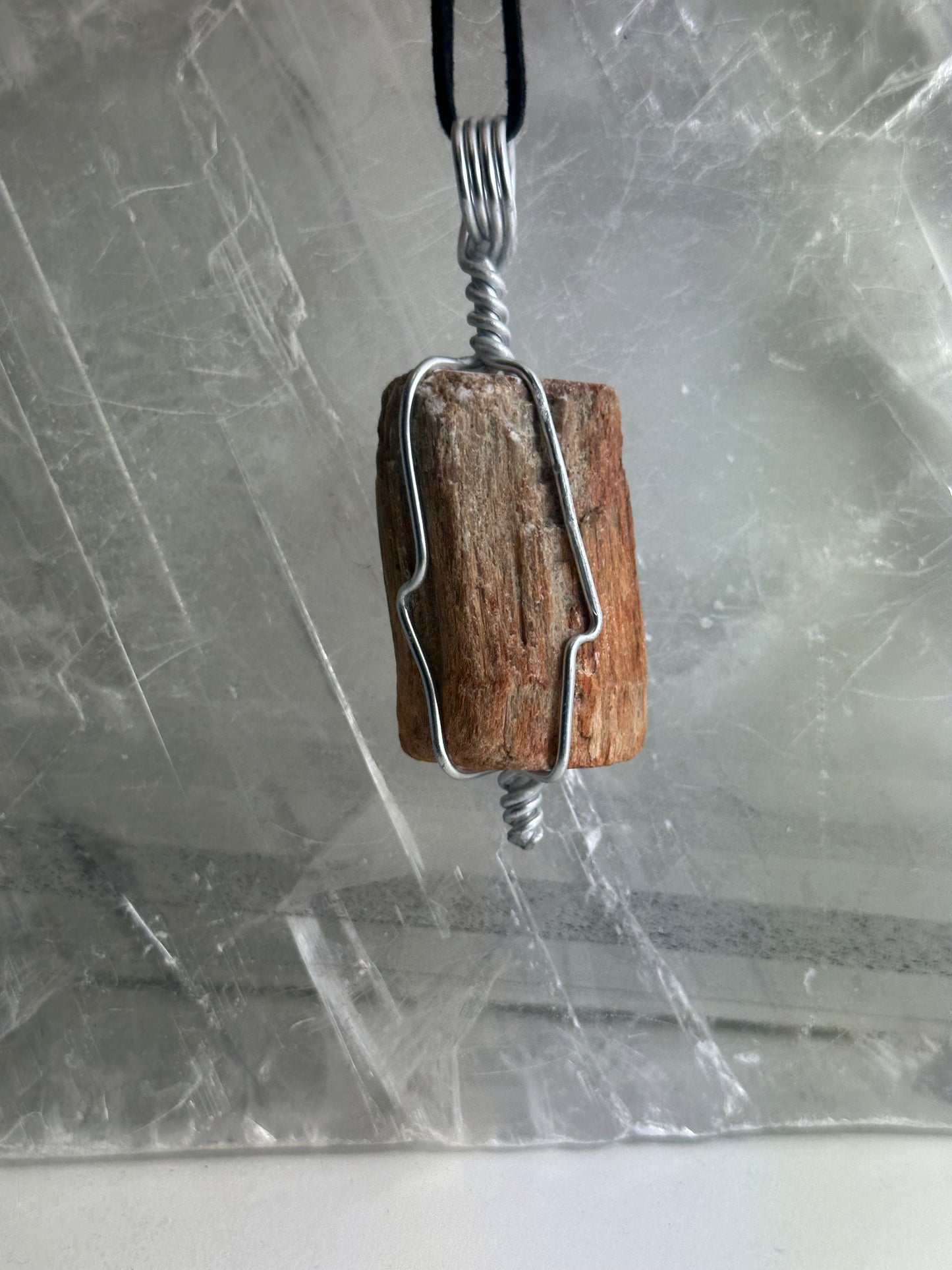 Lee's Makes - Fossilised Wood Pendant