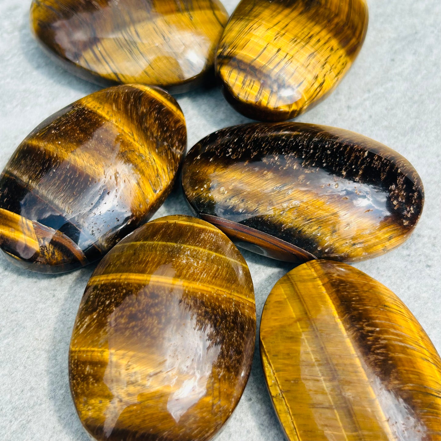 Tiger Eye Palmstone