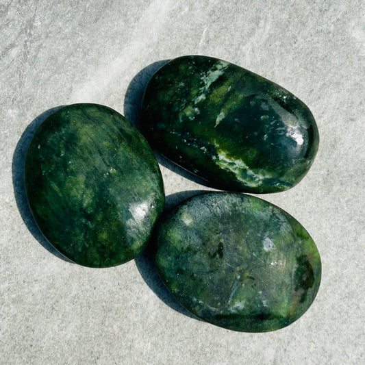 Nifty Jade Palm Stone