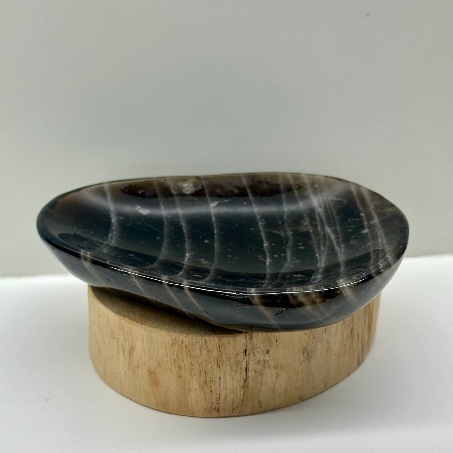 Black Quartz Oval Bowl