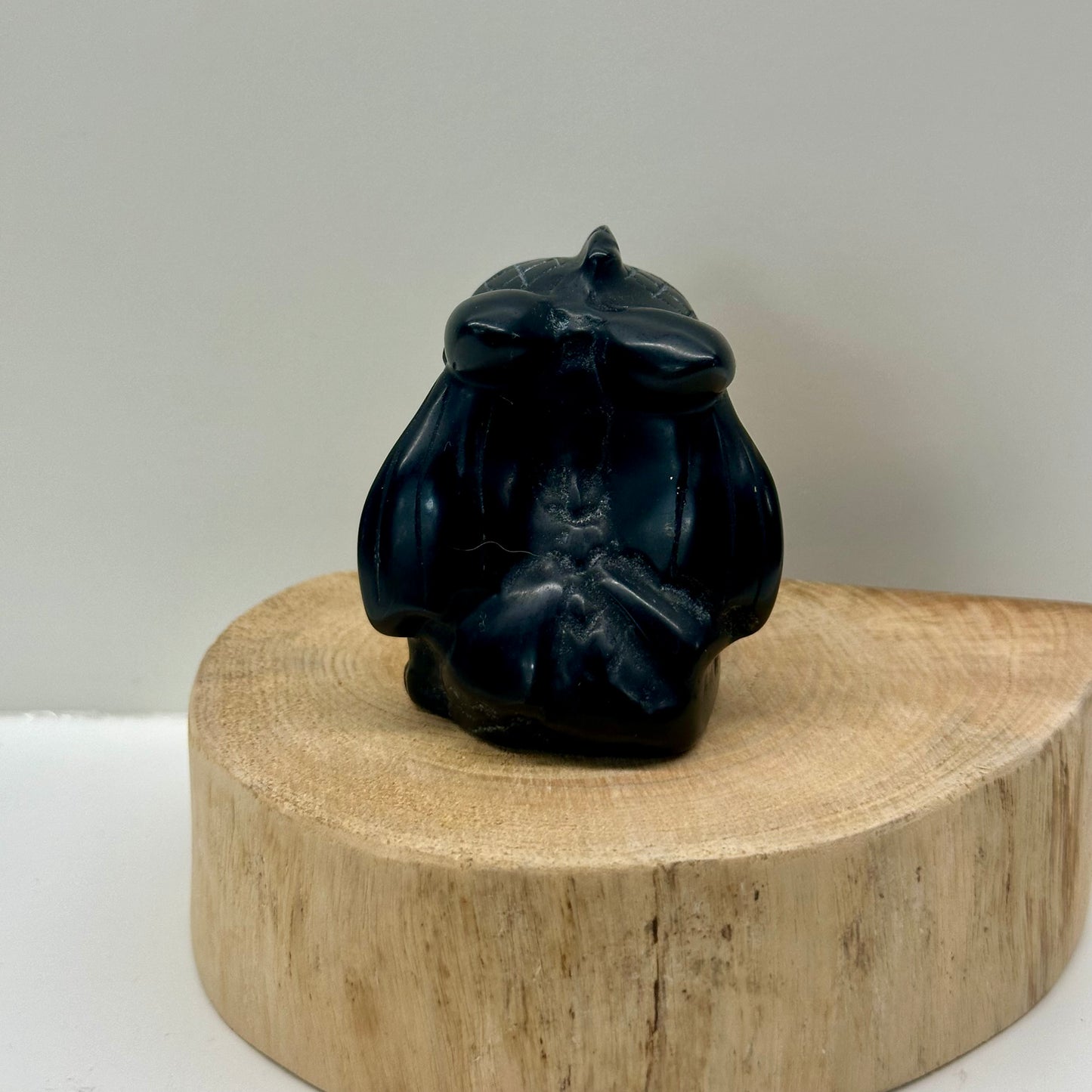 Obsidian Toothless Carving