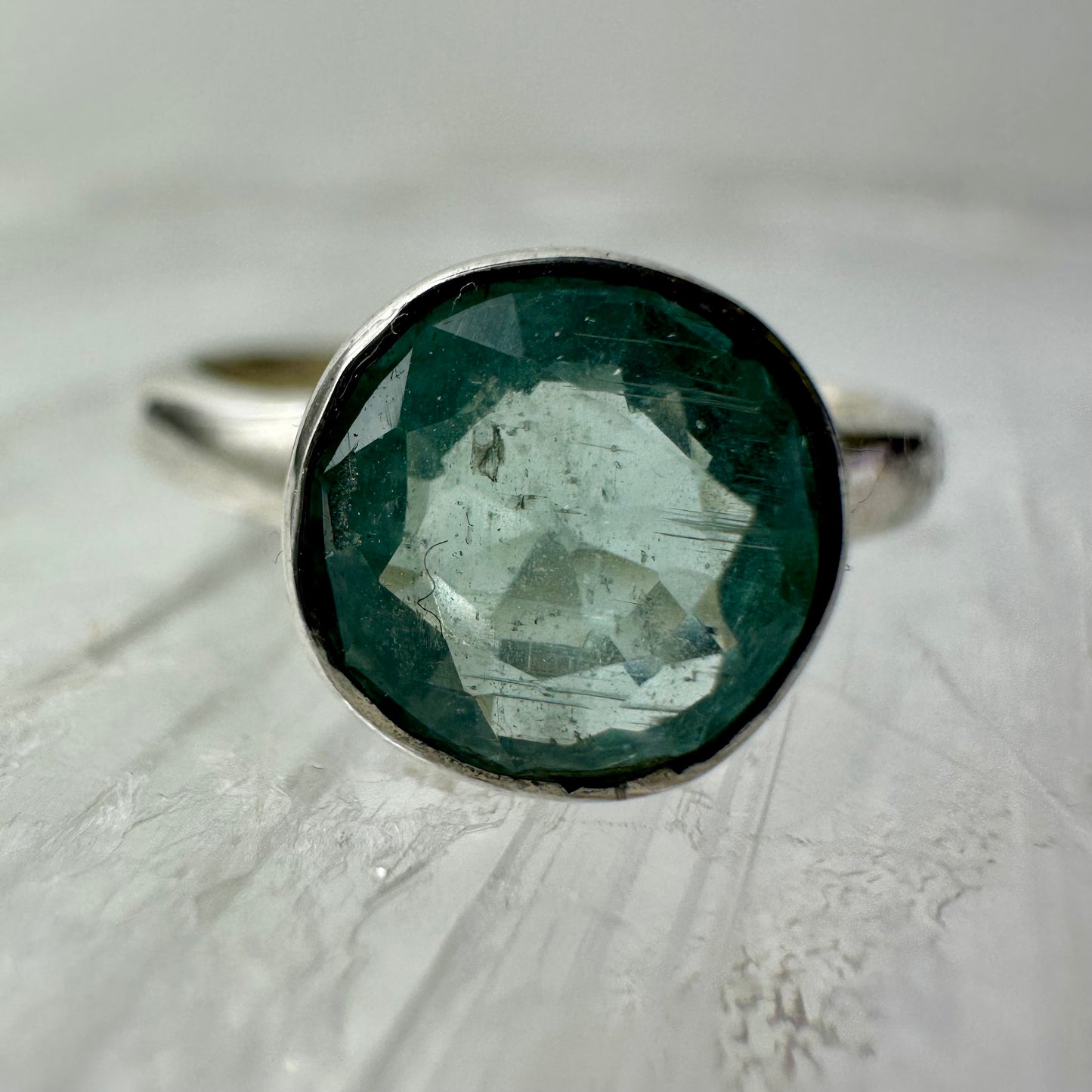Green Kyanite (Size M/N) Ring