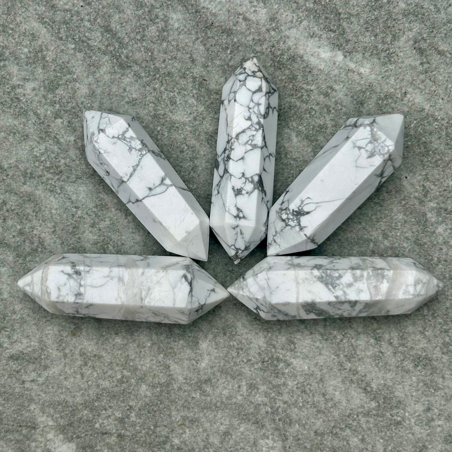Howlite Double Terminated (DT)