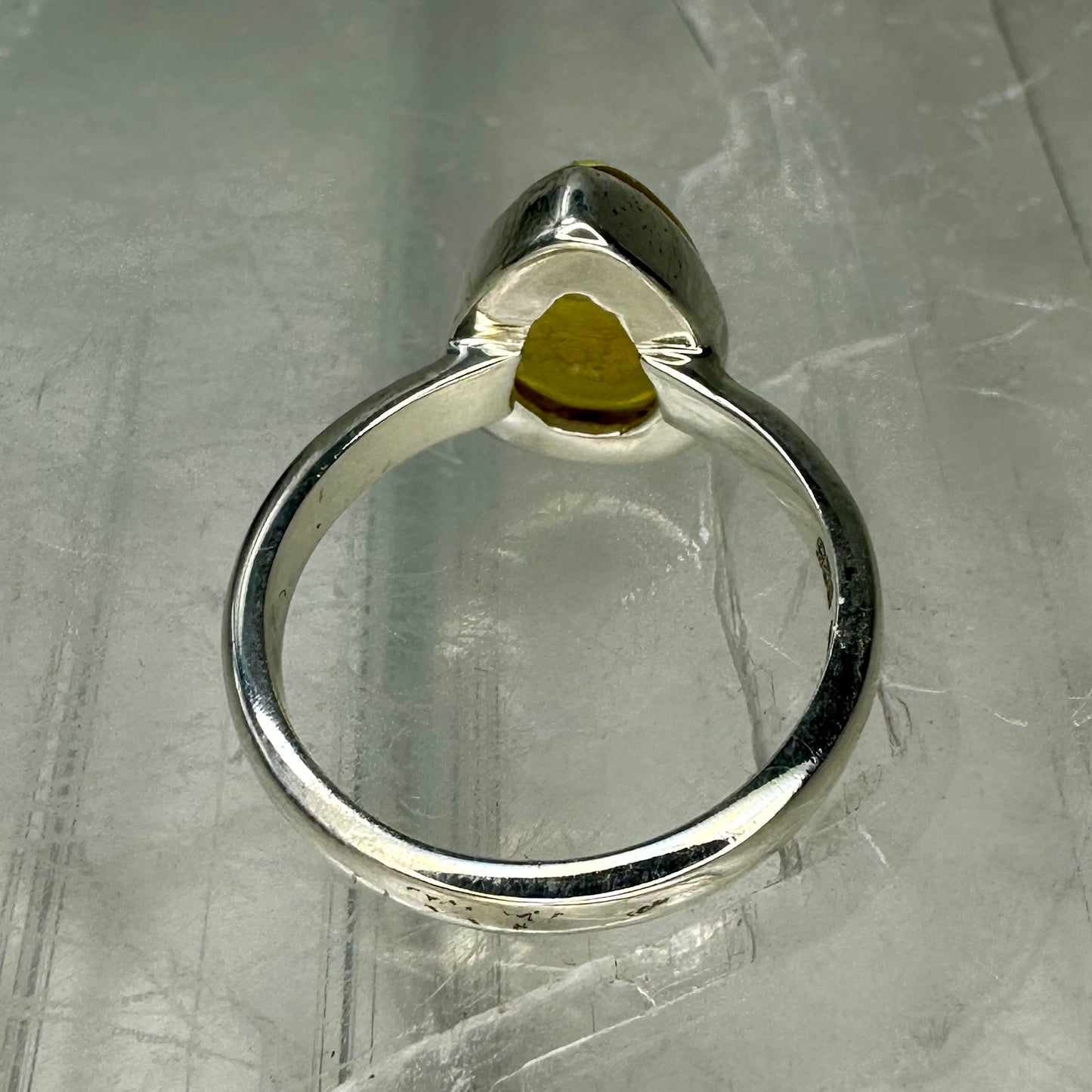 Amber 925 Square Ring (Size L/M)