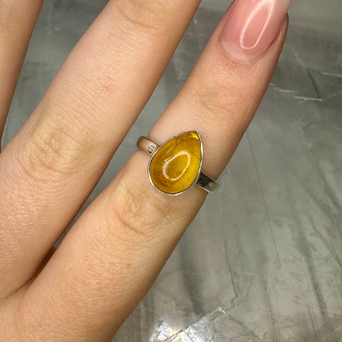 Amber 925 Square Ring (Size L/M)