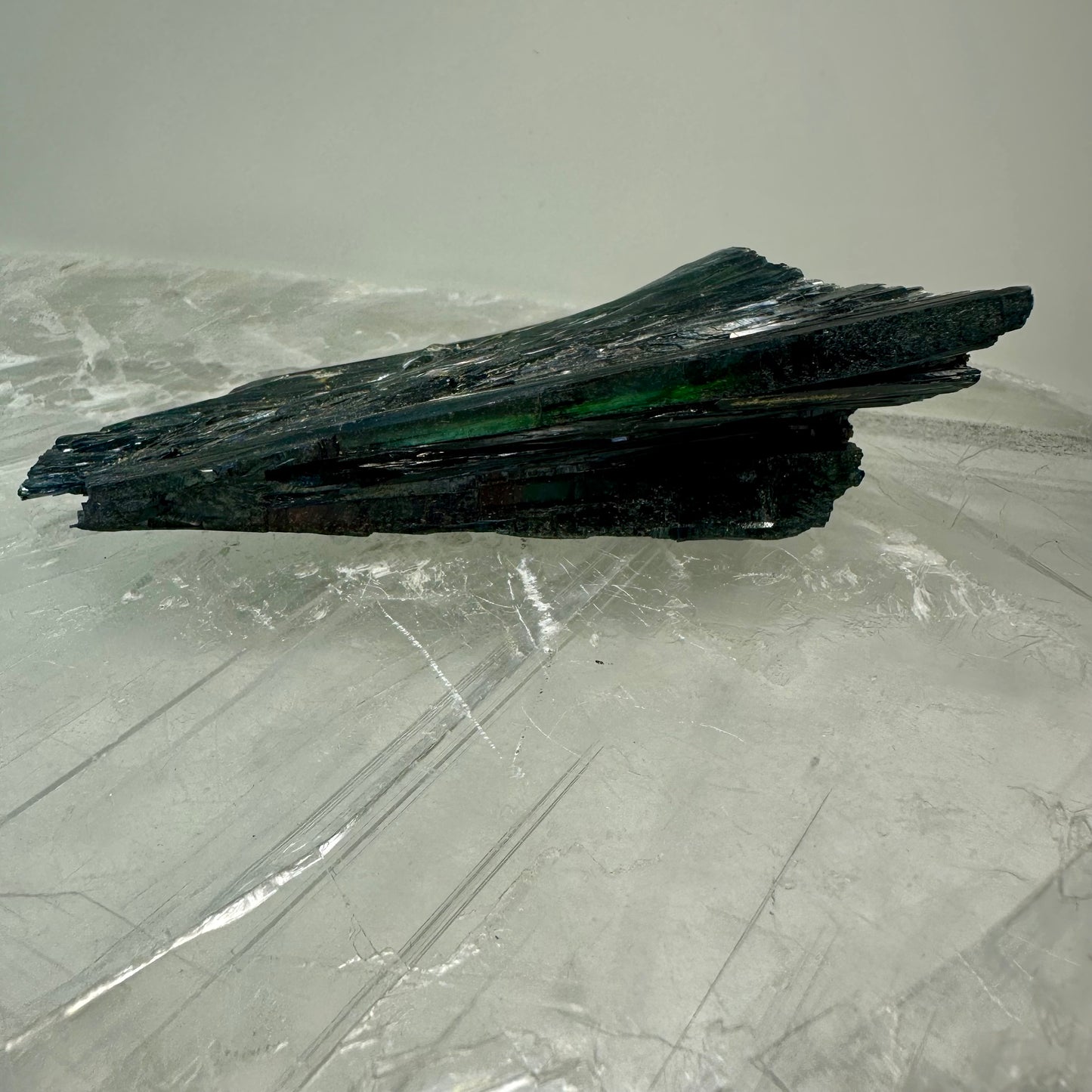 Vivanite Raw