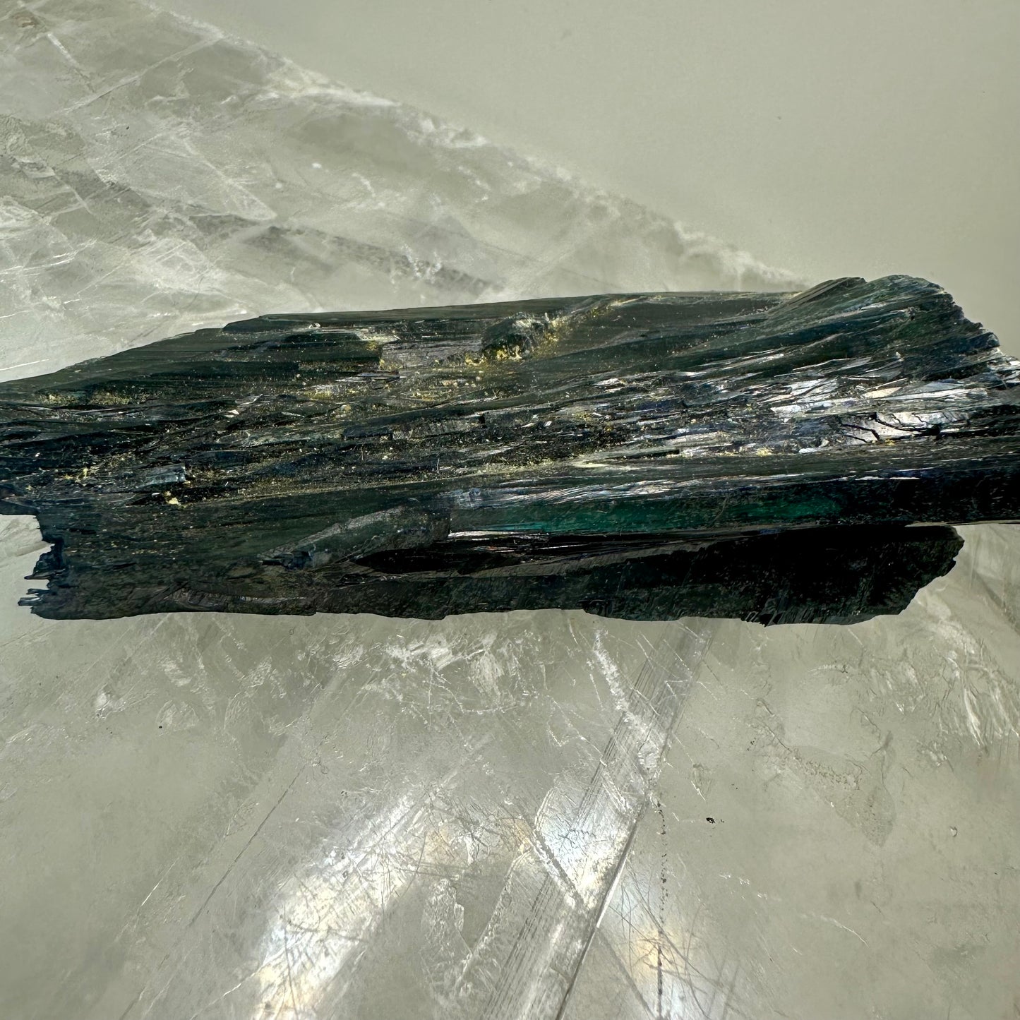 Vivanite Raw
